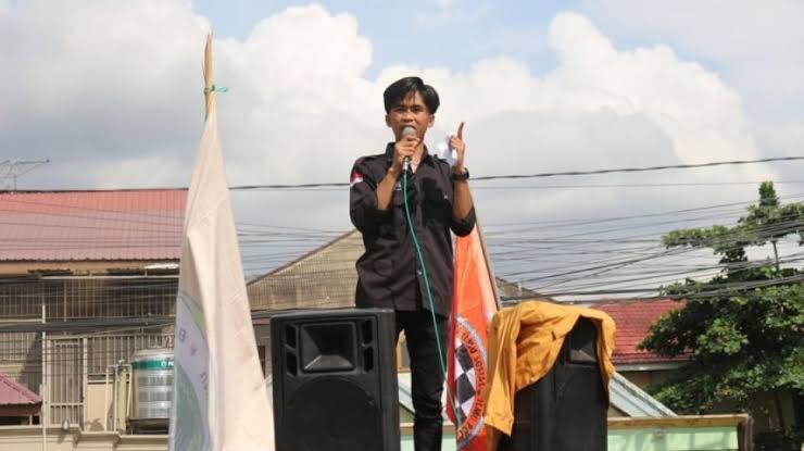BEM KM UNMUL Desak Polresta Balikpapan Bebaskan 6 Massa Aksi Yang Ditahan