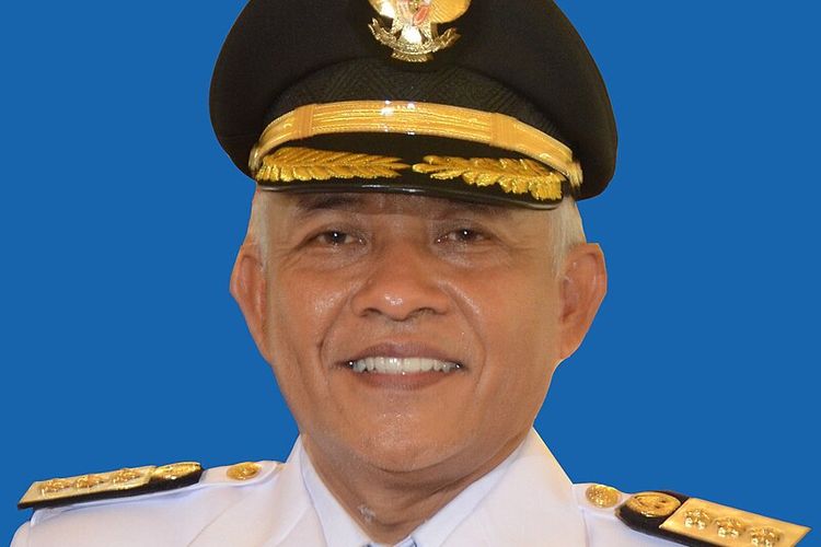 Kejaksaan Negeri (Kejari) Sleman Resmi menetapkan mantan Bupati Sleman dua periode, Sri Purnomo, sebagai tersangka dalam Kasus dugaan Korupsi Dana Hibah Pariwisata Senilai Rp10,9 Miliar Eks Bupati Sleman Sri Purnomo Tersangka Korupsi Hibah Pariwisata Rp10,9 Miliar Sleman, 30 September 2025