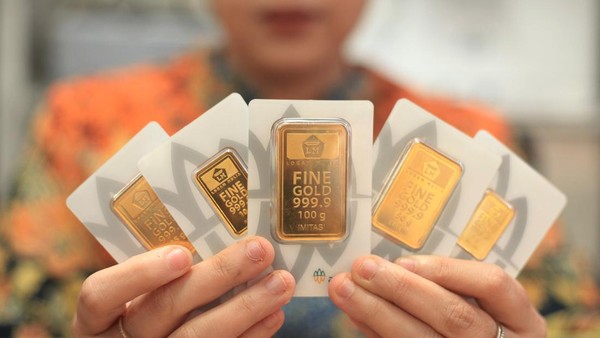 Harga Emas Antam Anjlok Rp 57 Ribu! Apa Penyebabnya dan Berapa Harga Terbarunya Hari Ini?