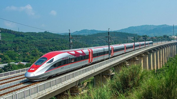 China Buka Suara Soal Utang Kereta Cepat Whoosh, Siap Dukung Operasional dan Restrukturisasi Bersama Indonesia China Buka Suara Soal Utang Kereta Cepat Whoosh, Siap Dukung Operasional dan Restrukturisasi Bersama Indonesia